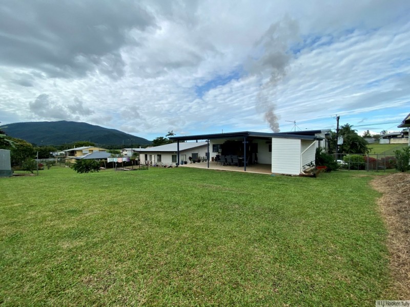 8 Bineham Street, Tully QLD 4854