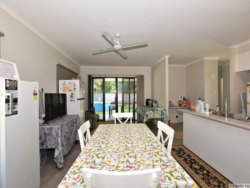 15 Pease Street, Tully QLD 4854