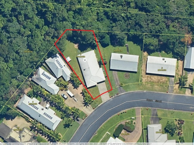 15 Pease Street, Tully QLD 4854