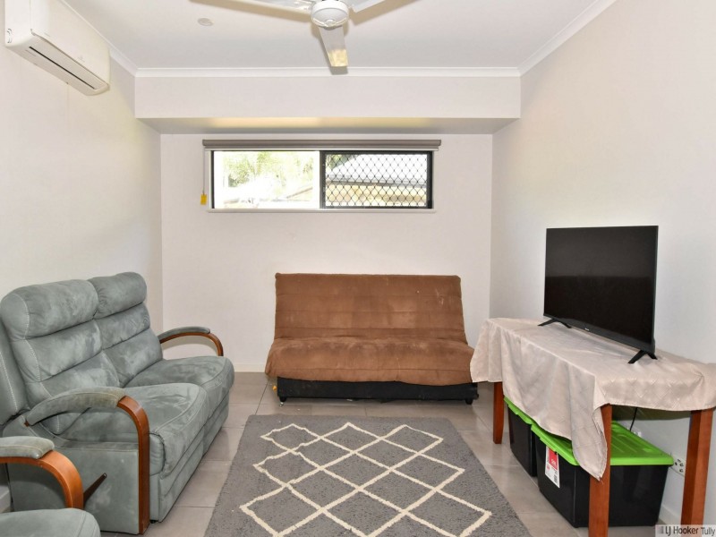 15 Pease Street, Tully QLD 4854