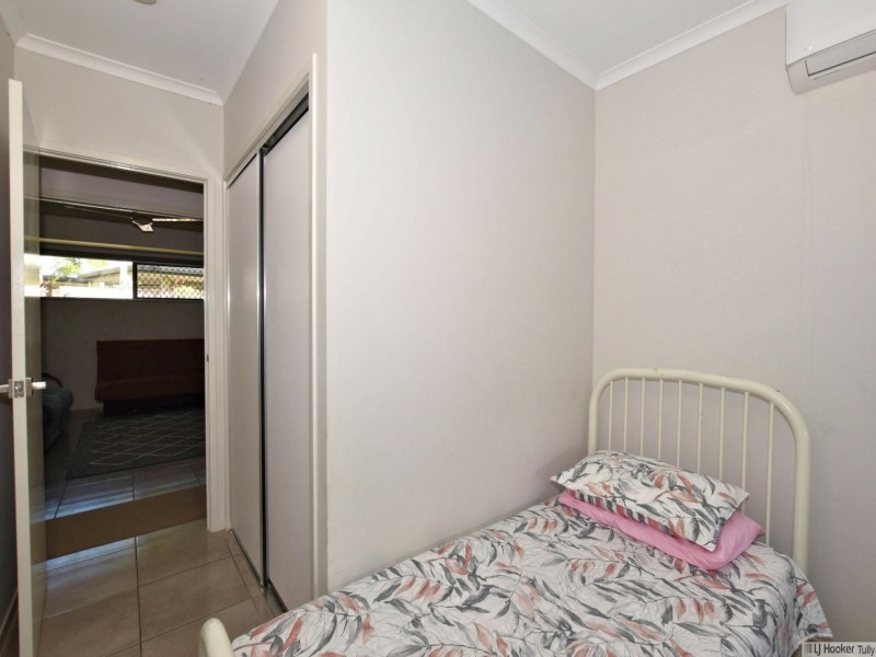 15 Pease Street, Tully QLD 4854