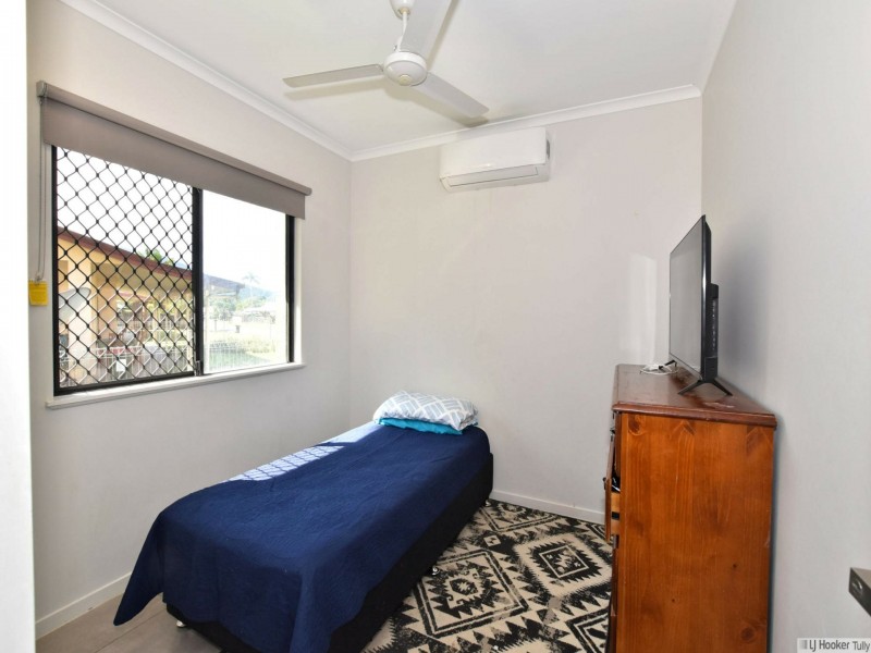 15 Pease Street, Tully QLD 4854
