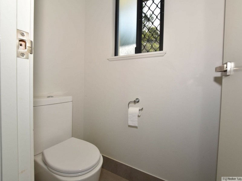 15 Pease Street, Tully QLD 4854