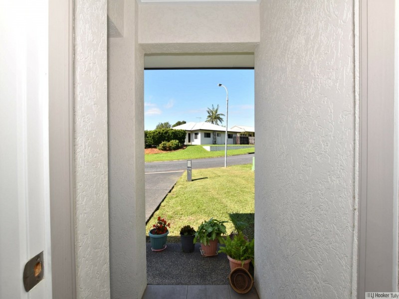 15 Pease Street, Tully QLD 4854
