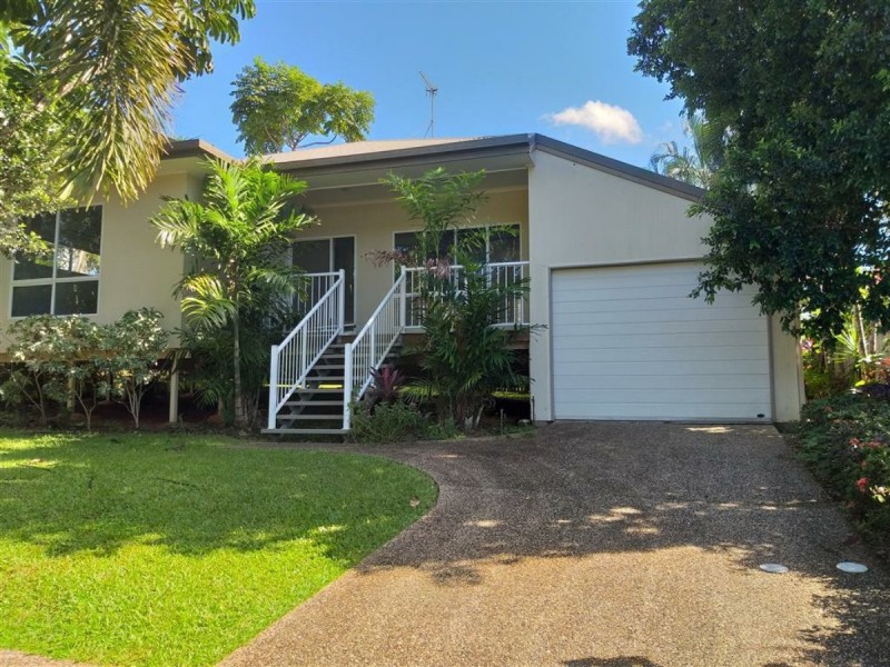10 Kent Close, Mission Beach QLD 4852