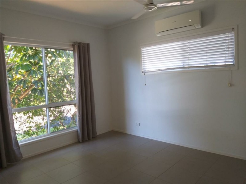 10 Kent Close, Mission Beach QLD 4852