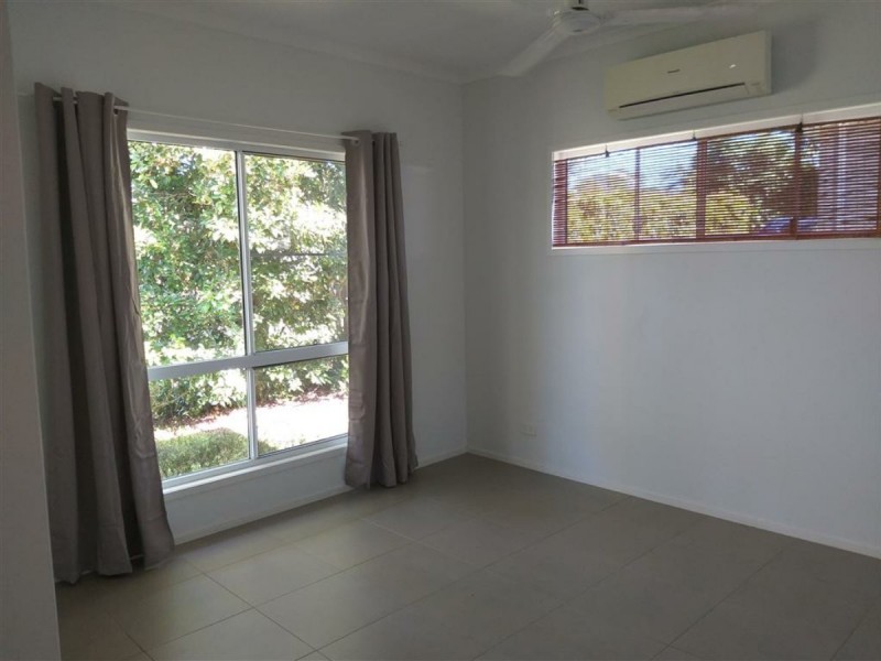 10 Kent Close, Mission Beach QLD 4852