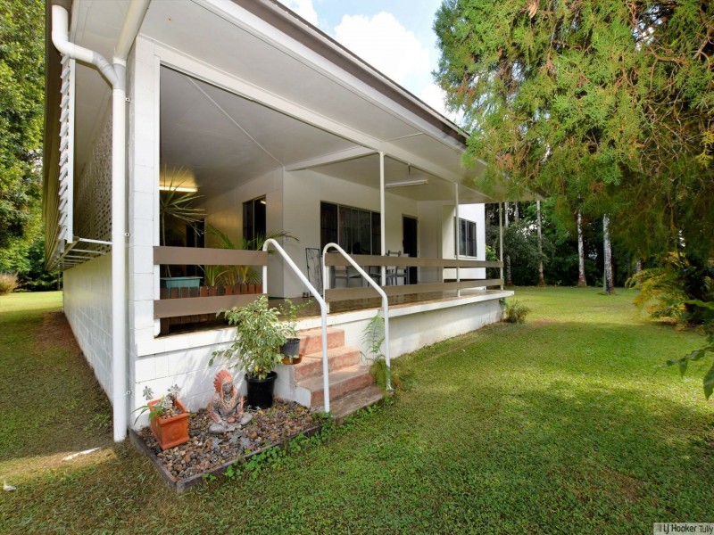 2 Riley Street, Tully QLD 4854