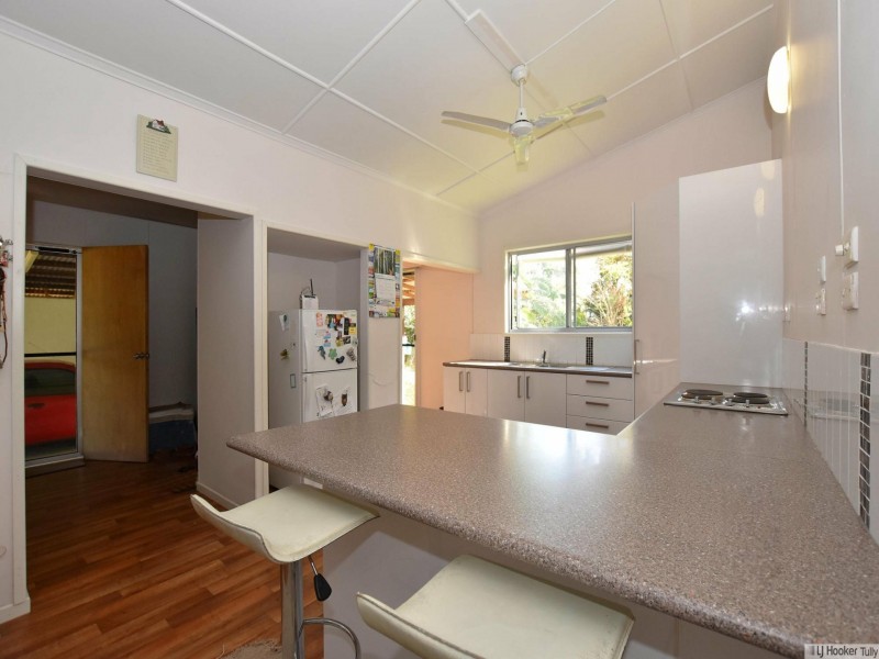 2 Riley Street, Tully QLD 4854