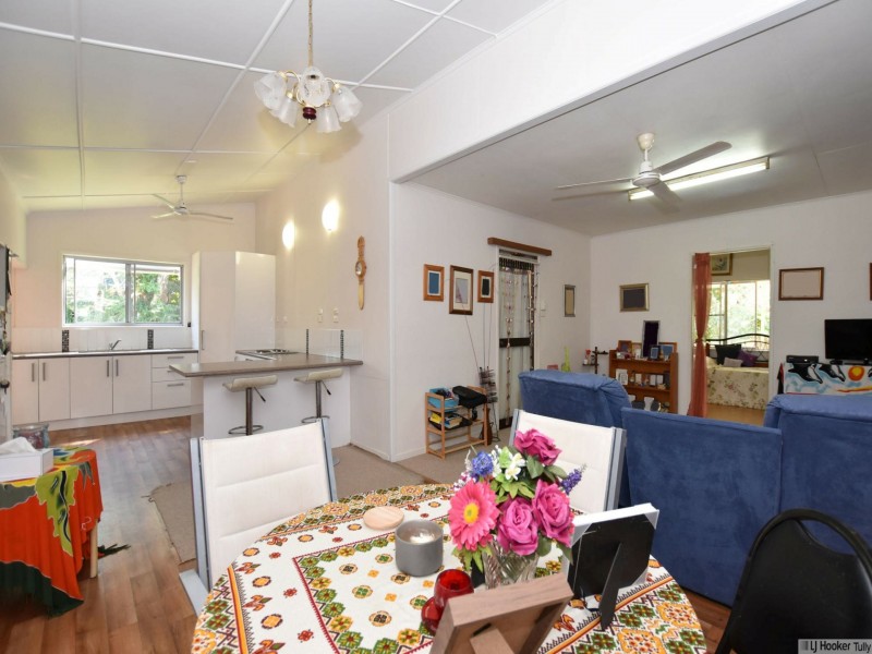 2 Riley Street, Tully QLD 4854