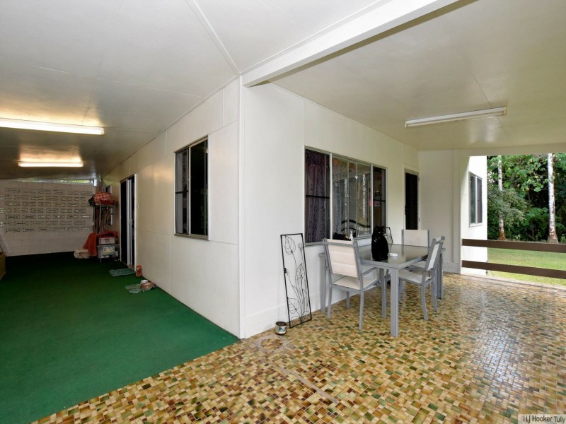 2 Riley Street, Tully QLD 4854