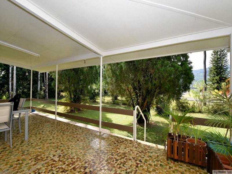 2 Riley Street, Tully QLD 4854