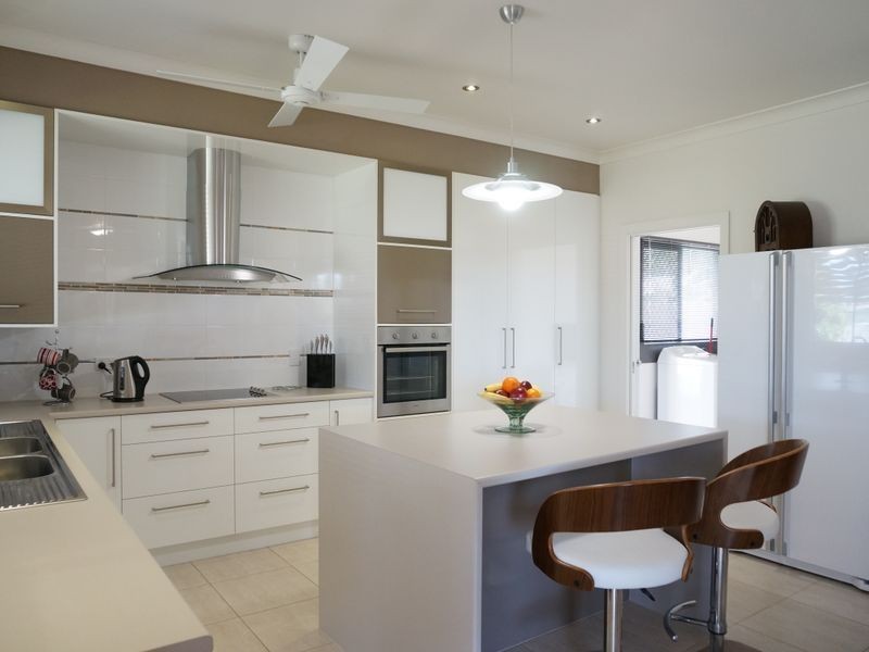 9 Albert Street, Cardwell QLD 4849