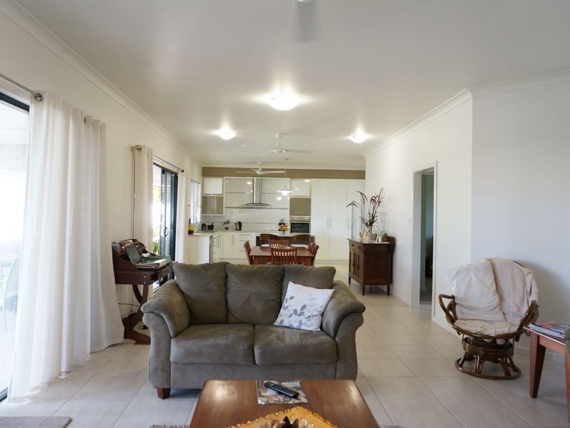 9 Albert Street, Cardwell QLD 4849