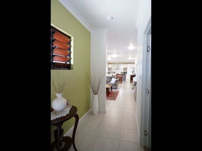 9 Albert Street, Cardwell QLD 4849