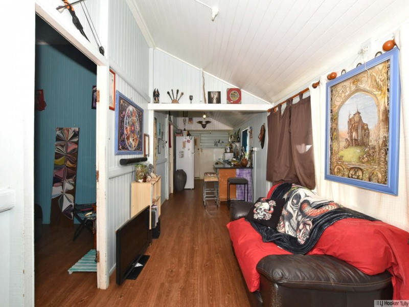 16 Henry Street, Tully QLD 4854
