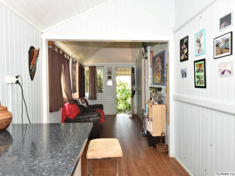 16 Henry Street, Tully QLD 4854