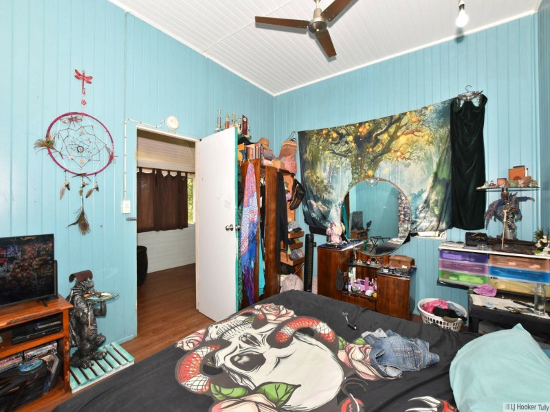 16 Henry Street, Tully QLD 4854