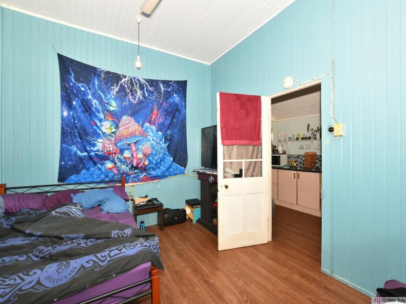 16 Henry Street, Tully QLD 4854