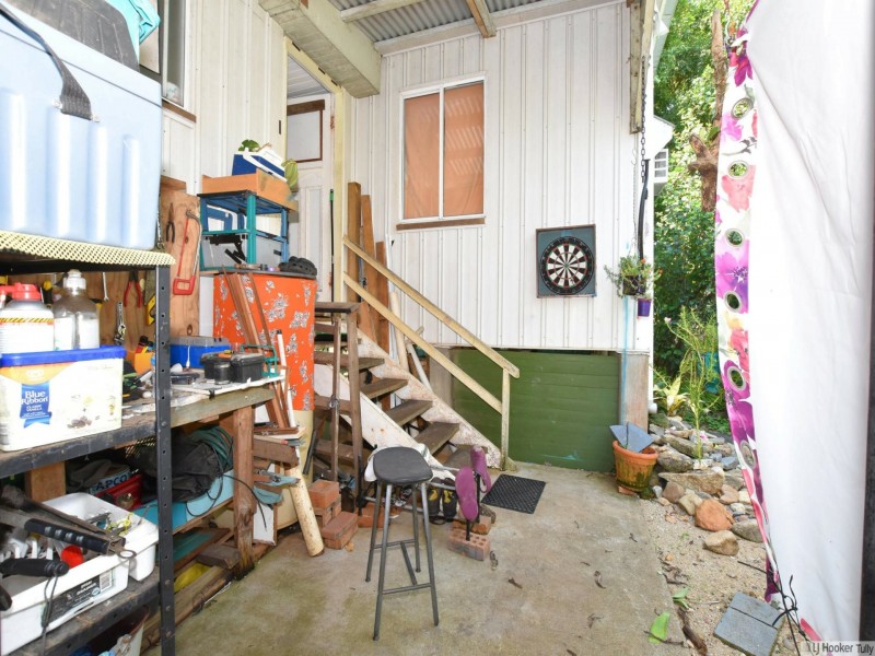 16 Henry Street, Tully QLD 4854