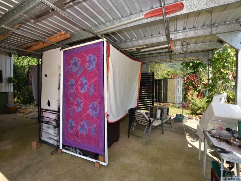16 Henry Street, Tully QLD 4854