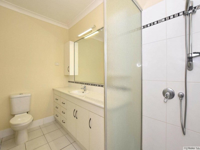 25 Pease Street, Tully QLD 4854