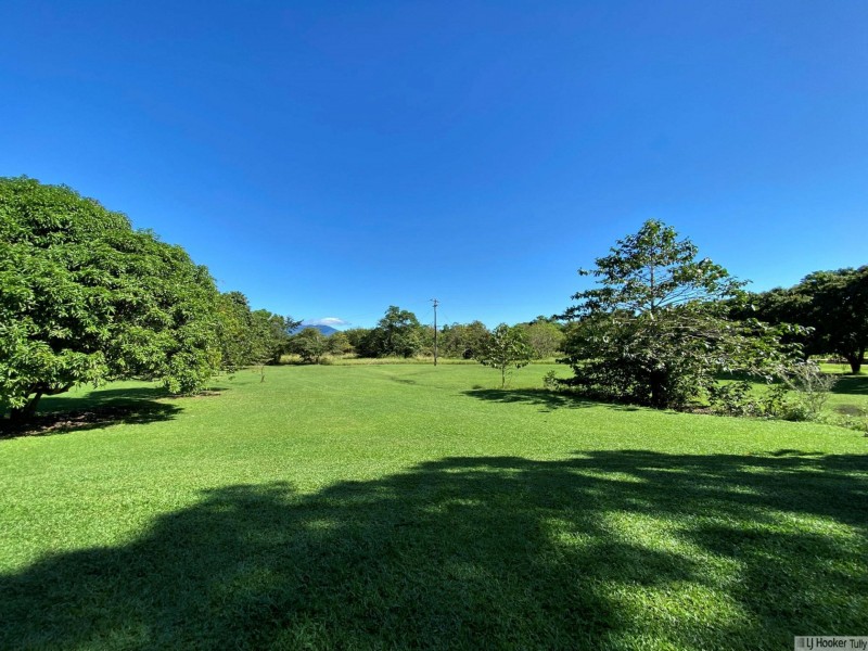 238 Benn Road, Maria Creeks QLD 4855