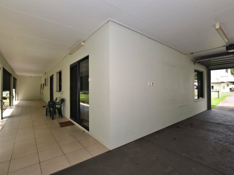 12 Parmeter Street, Tully QLD 4854