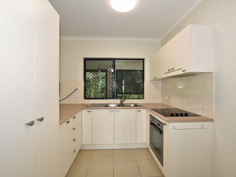 12 Parmeter Street, Tully QLD 4854