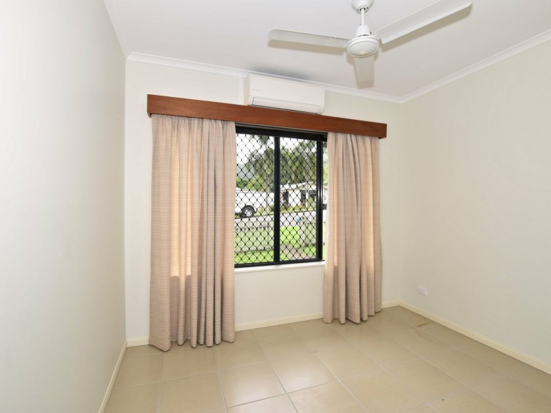 12 Parmeter Street, Tully QLD 4854
