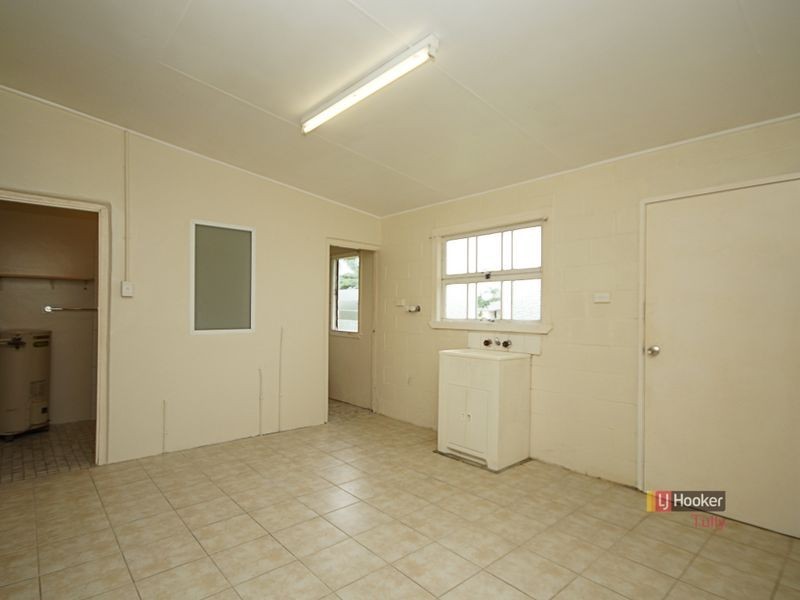 13 Thurles Street, Tully QLD 4854