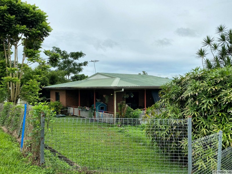 35 Carmel Street, East Innisfail QLD 4860