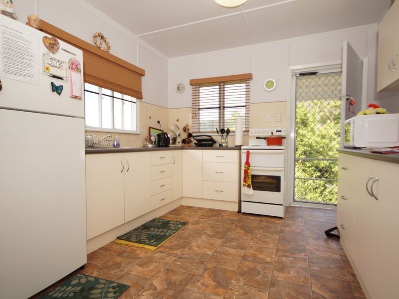 23 Hyatt Street, Tully QLD 4854