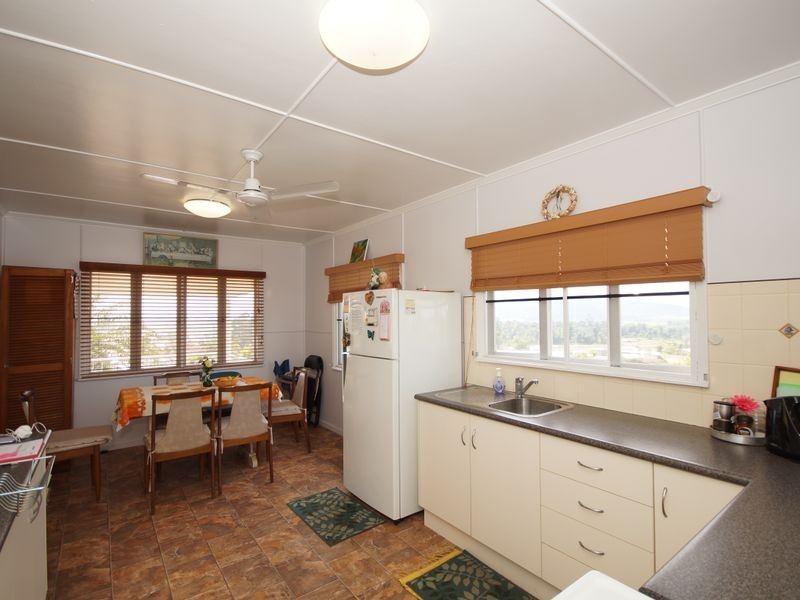 23 Hyatt Street, Tully QLD 4854
