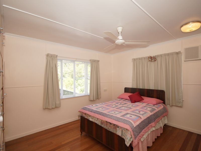 23 Hyatt Street, Tully QLD 4854