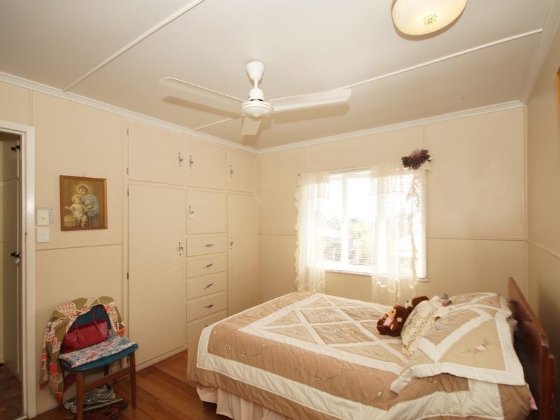 23 Hyatt Street, Tully QLD 4854