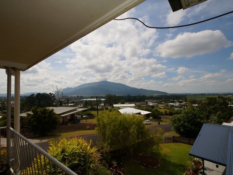 23 Hyatt Street, Tully QLD 4854