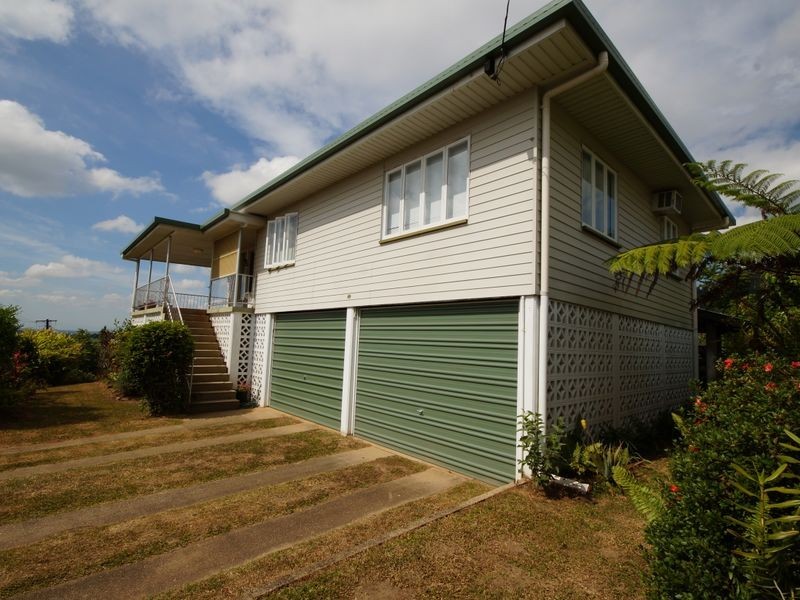23 Hyatt Street, Tully QLD 4854