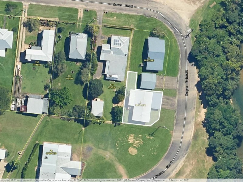 3 Banyan Esplanade, Tully QLD 4854