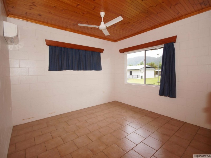 3 Banyan Esplanade, Tully QLD 4854