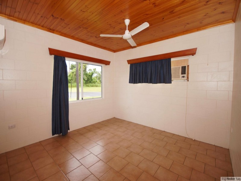 3 Banyan Esplanade, Tully QLD 4854