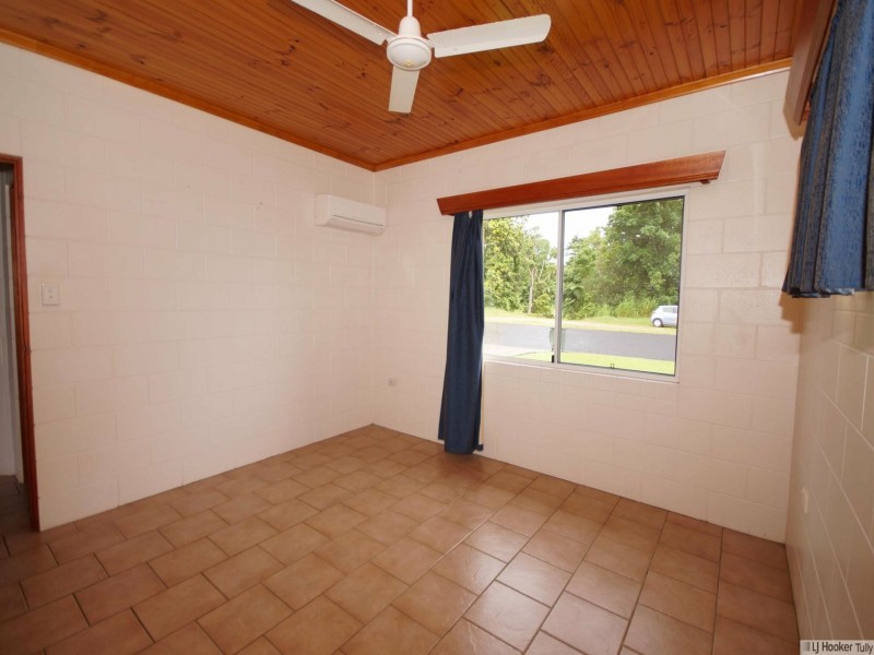 3 Banyan Esplanade, Tully QLD 4854