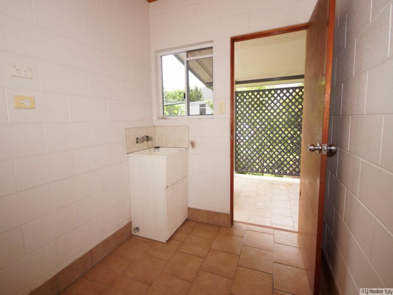 3 Banyan Esplanade, Tully QLD 4854