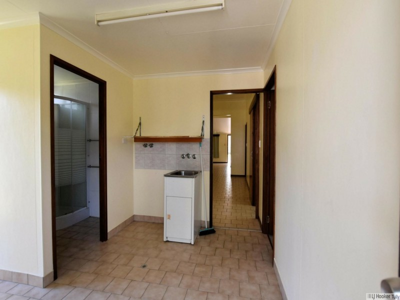 27 Trower Street, Tully QLD 4854