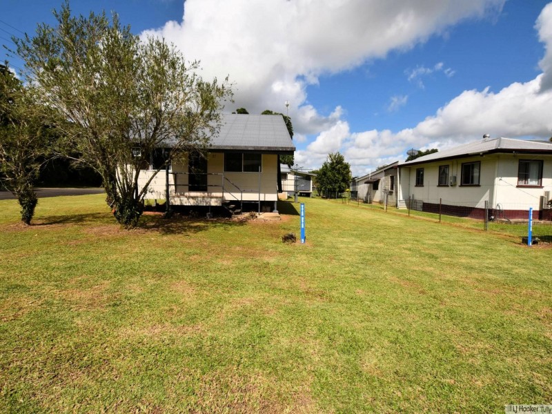 27 Trower Street, Tully QLD 4854
