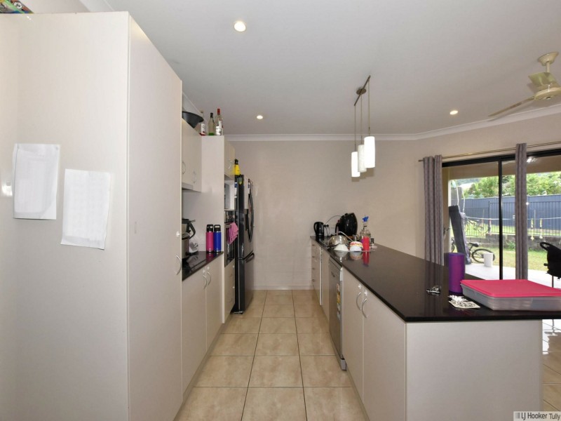 31 Murray Street, Tully QLD 4854