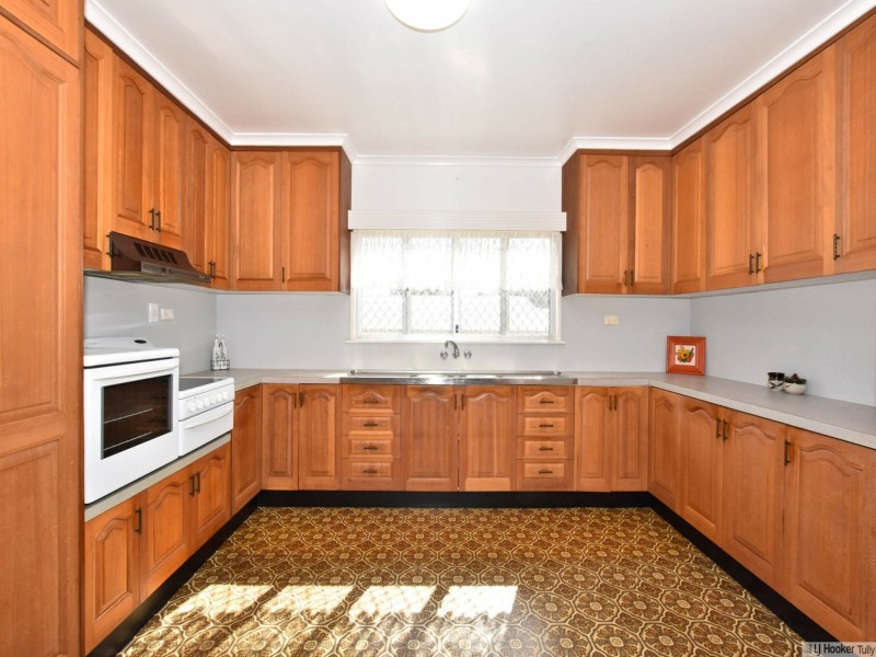 11 Cairns Street, Tully QLD 4854