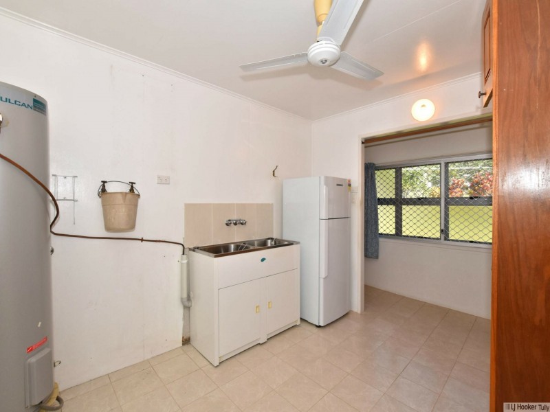 11 Cairns Street, Tully QLD 4854