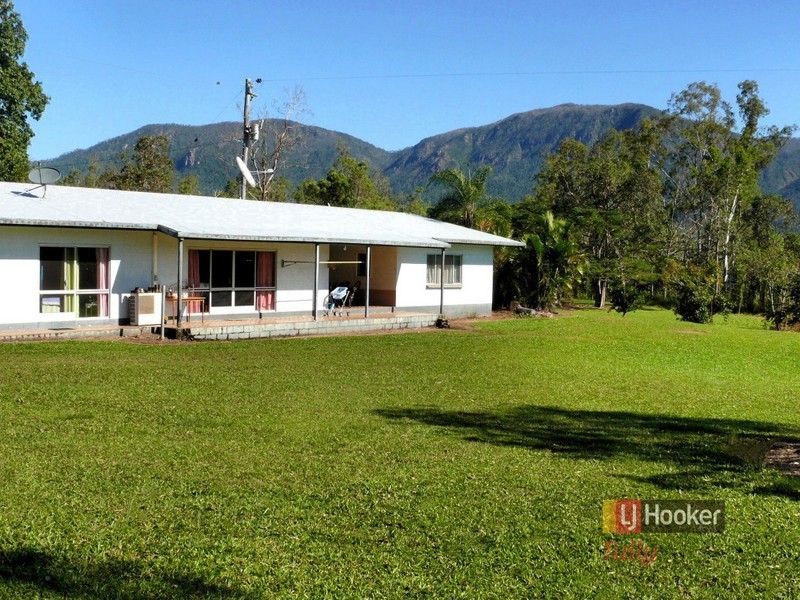 170 Ronlund Road, Murray Upper QLD 4854