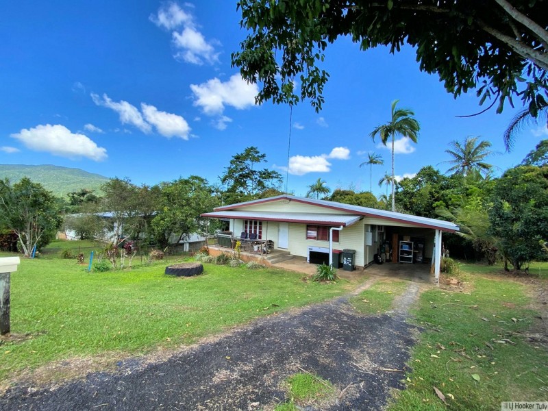 11 Clarke Kennedy Street, Tully QLD 4854